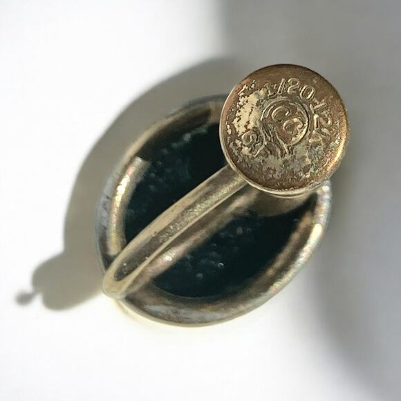 Vintage Black resin oval shaped screw back earrings 1/20 12k - Picture 6 of 7